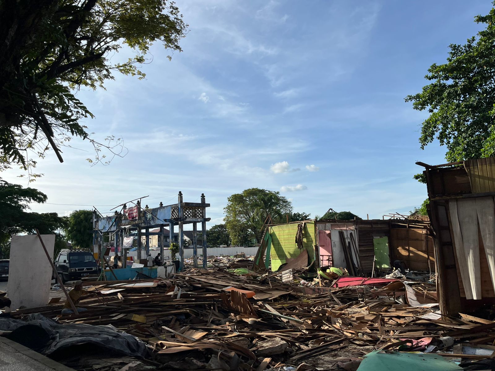 Pemindahan Pedagang Pasar Tangga Arung ke Pasar Sementara di Tenggarong