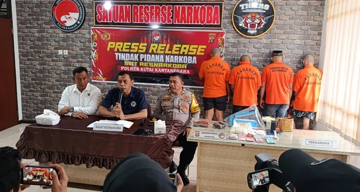 Satreskoba Polres Kukar Bongkar Jaringan Narkoba, 500,8 Gram Sabu Diamankan