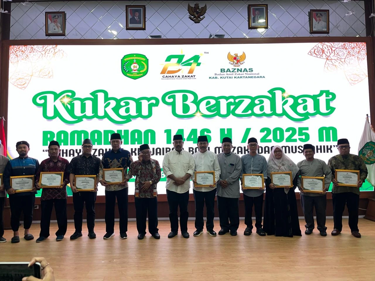 Dispora Kukar Salurkan Zakat Pegawai Rp 55 Juta Lewat UPZ